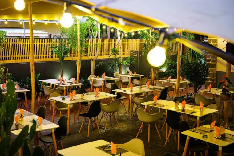 Restaurant avec terrasse dans un endroit convivial à Saint-Louis à la Réunion, Saint-Louis, Le Clos des Lys